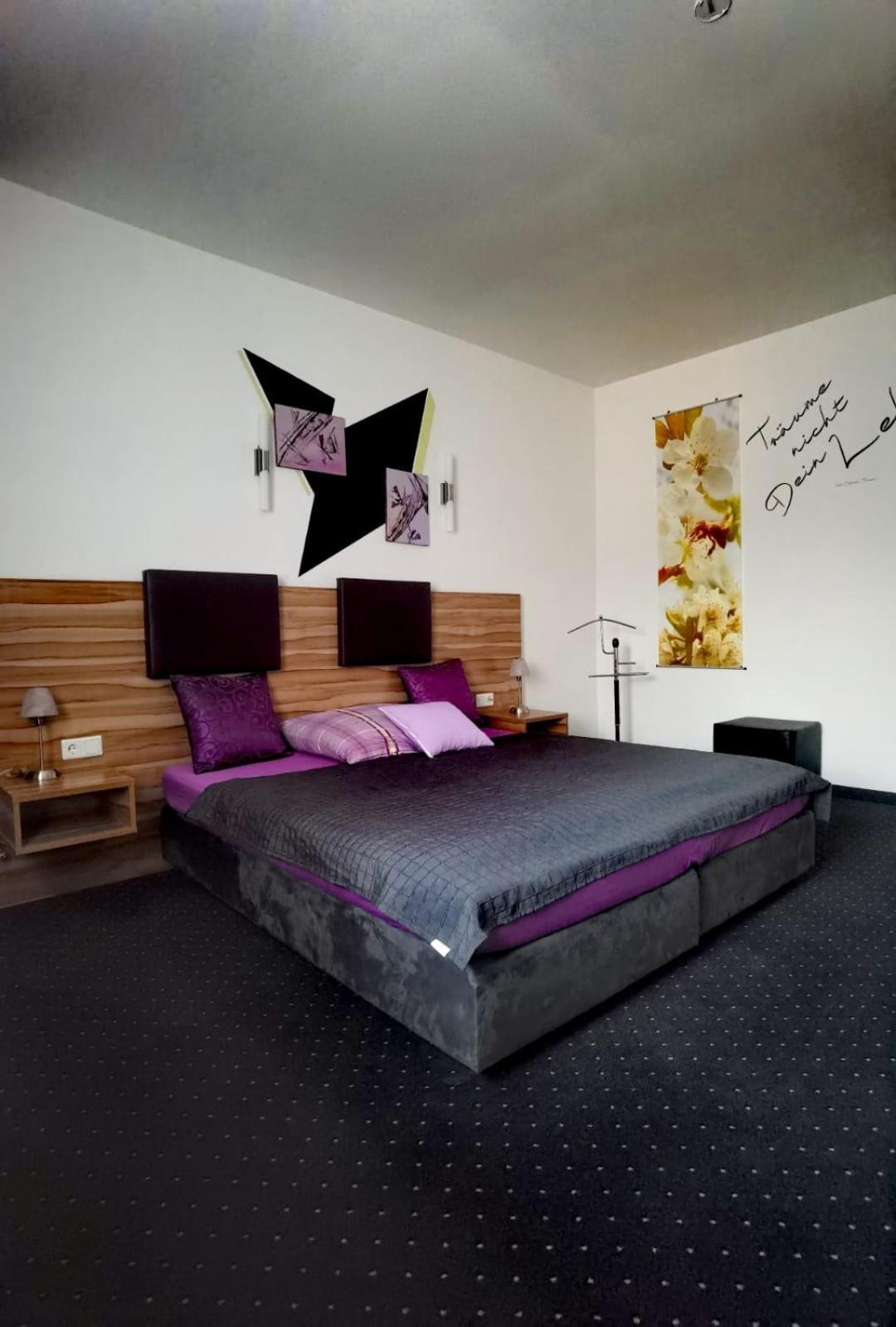 Hotel Exakt Holding Tulln An Der Donau Esterno foto